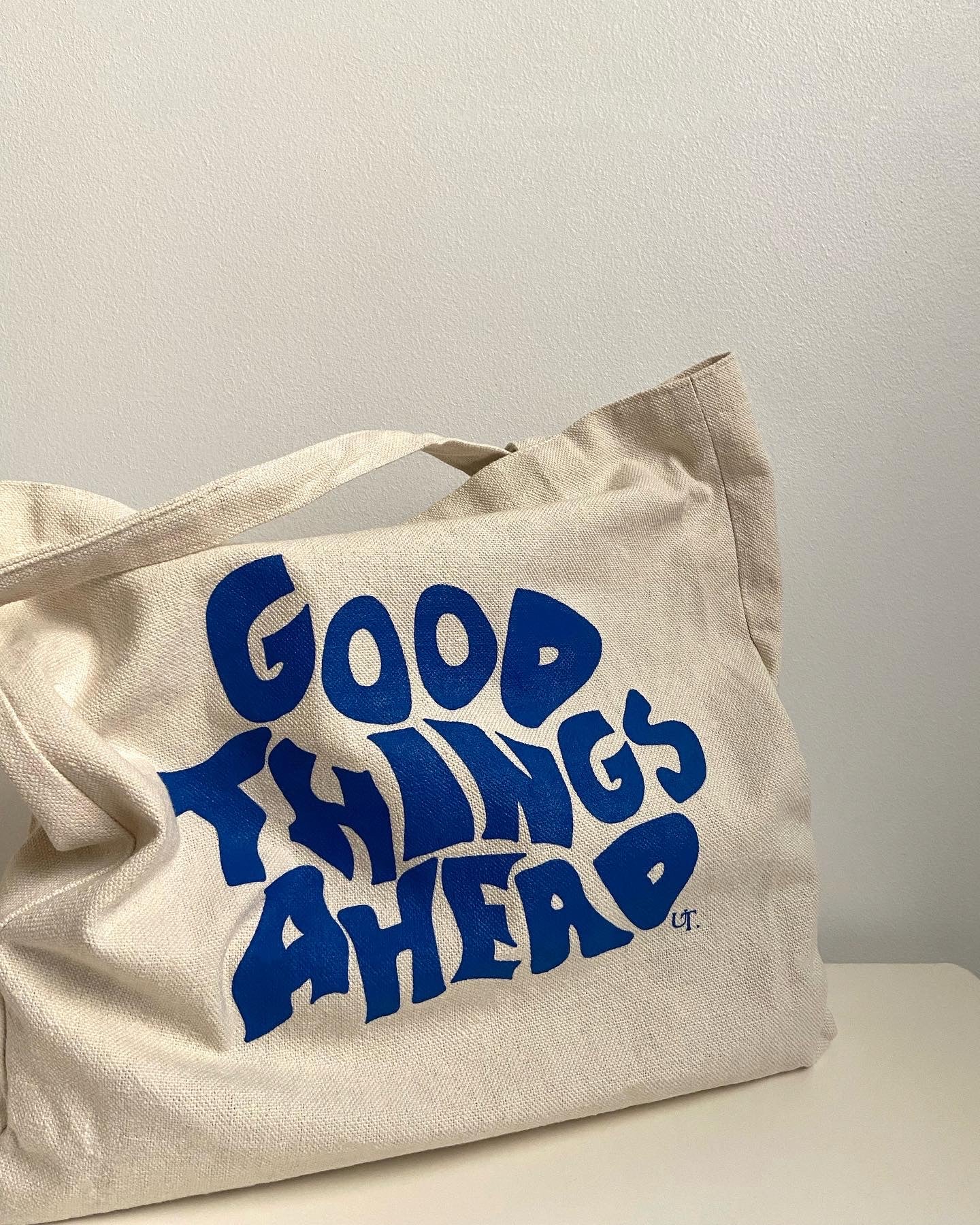 TOTE BAGS