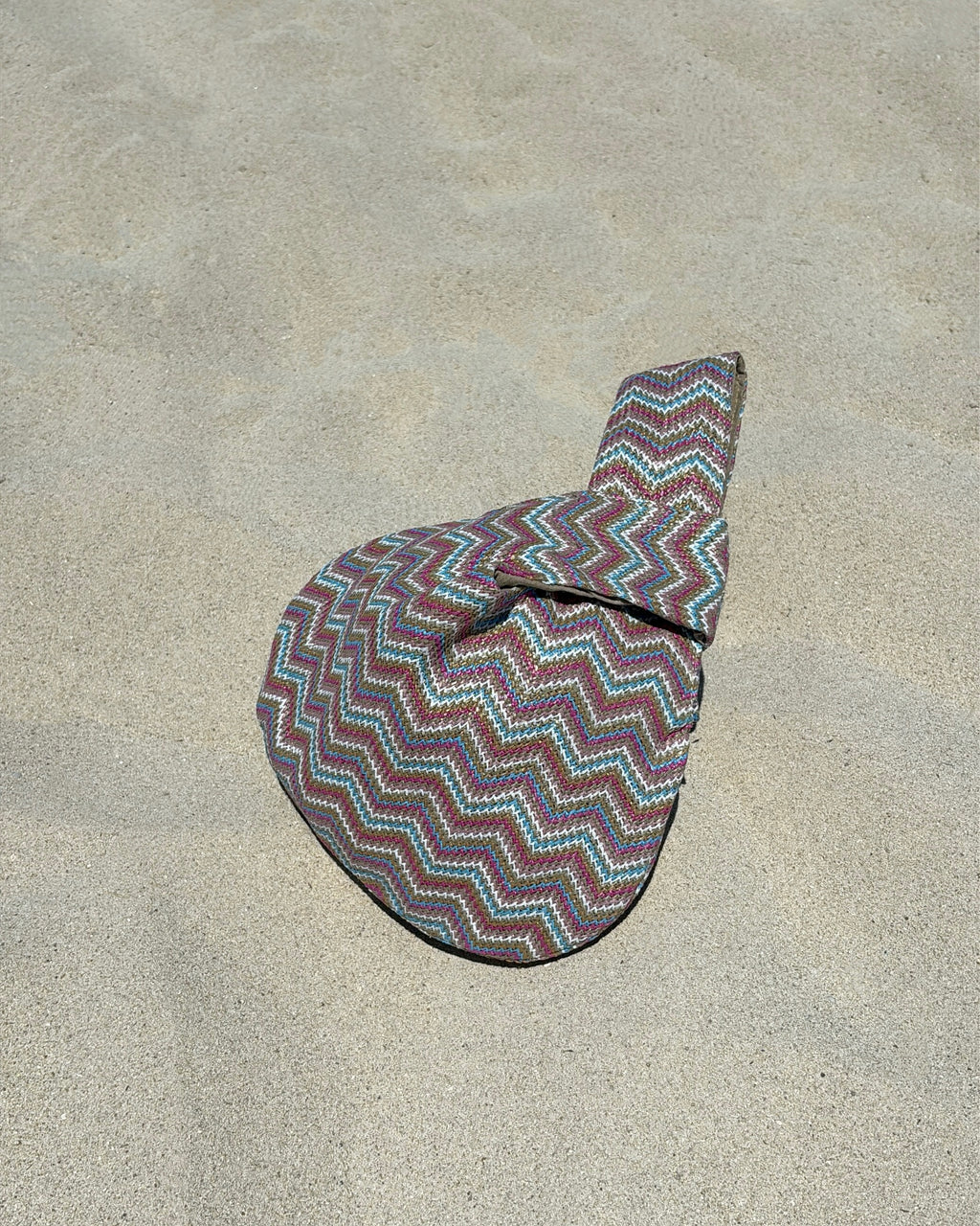 Zigzag Raffia Knot Bag